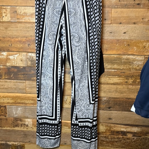 Black and White Paisley Women's Pants with Sash Tie - Picture 10 of 10